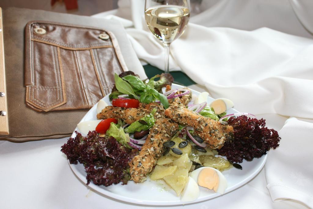 Gasthaus - Gaestehaus Schusterbauer Rein Dış mekan fotoğraf